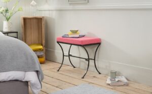 Curved Bench with red side view roomset