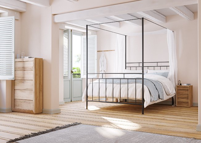 Charlotte Four Poster
