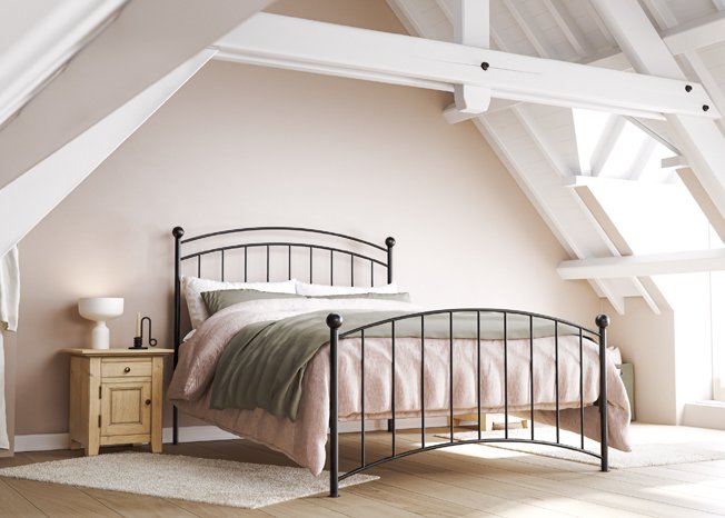 Cirrus Iron Bed in Black