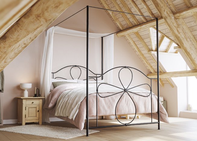Daisy Four Poster