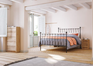 Manger Iron Bed in Black